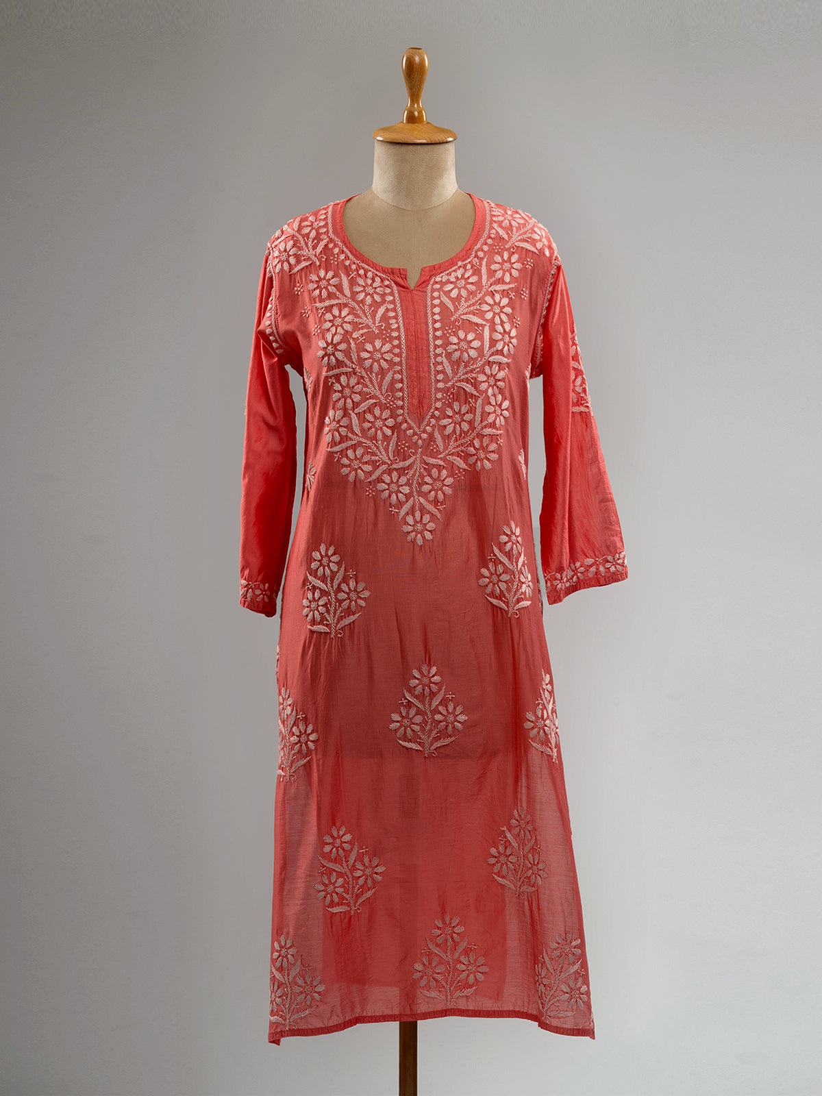 Chanderi Chikankari Kurti