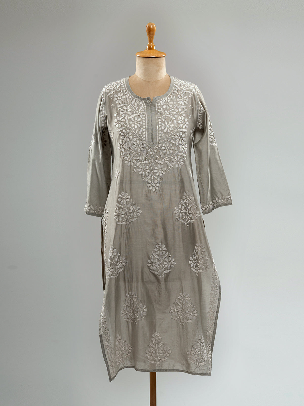Chanderi Chikankari Kurti