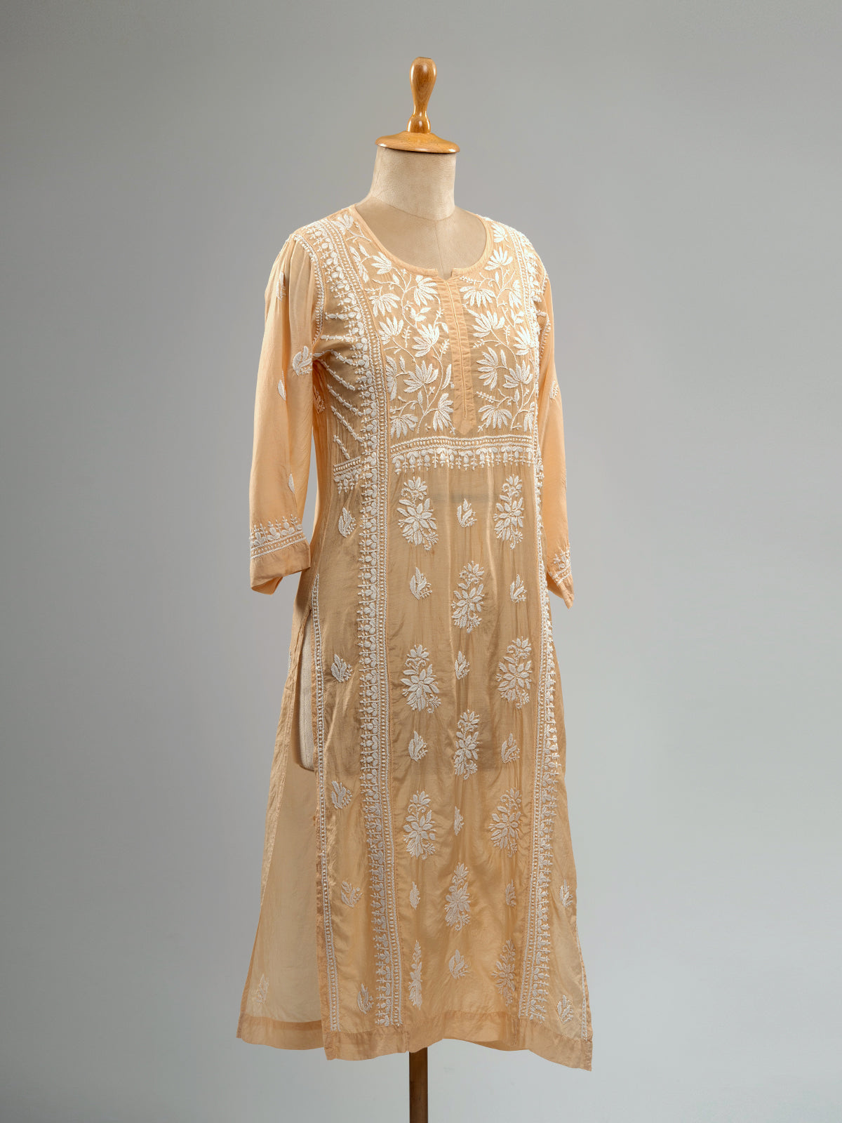 Muslin Lotus Chikankari Kurti