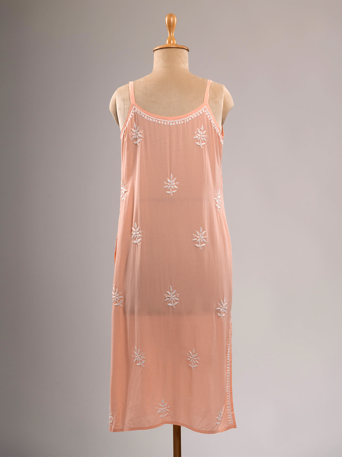 Chikankari Spaghetti Kurti