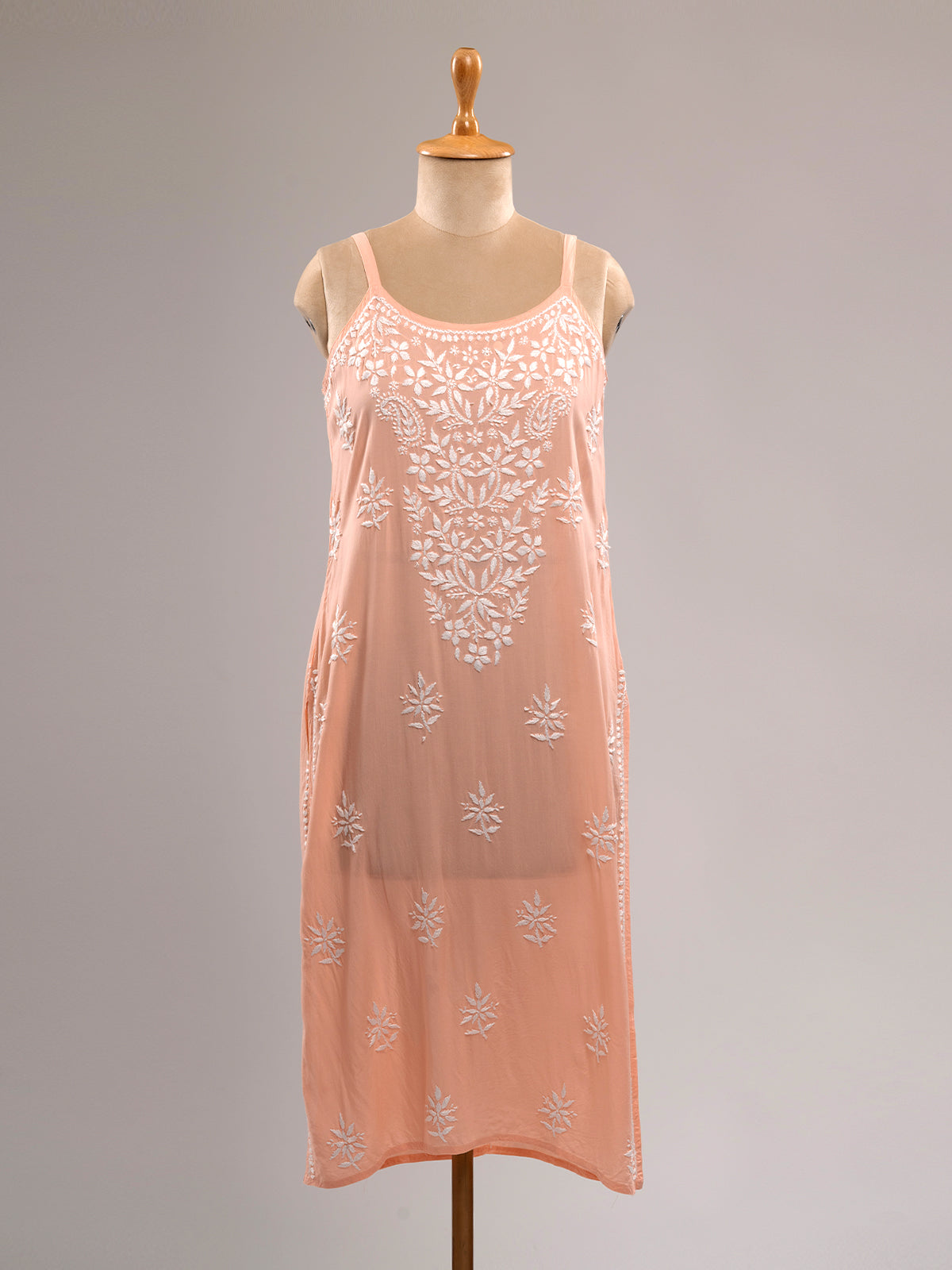 Chikankari Spaghetti Kurti