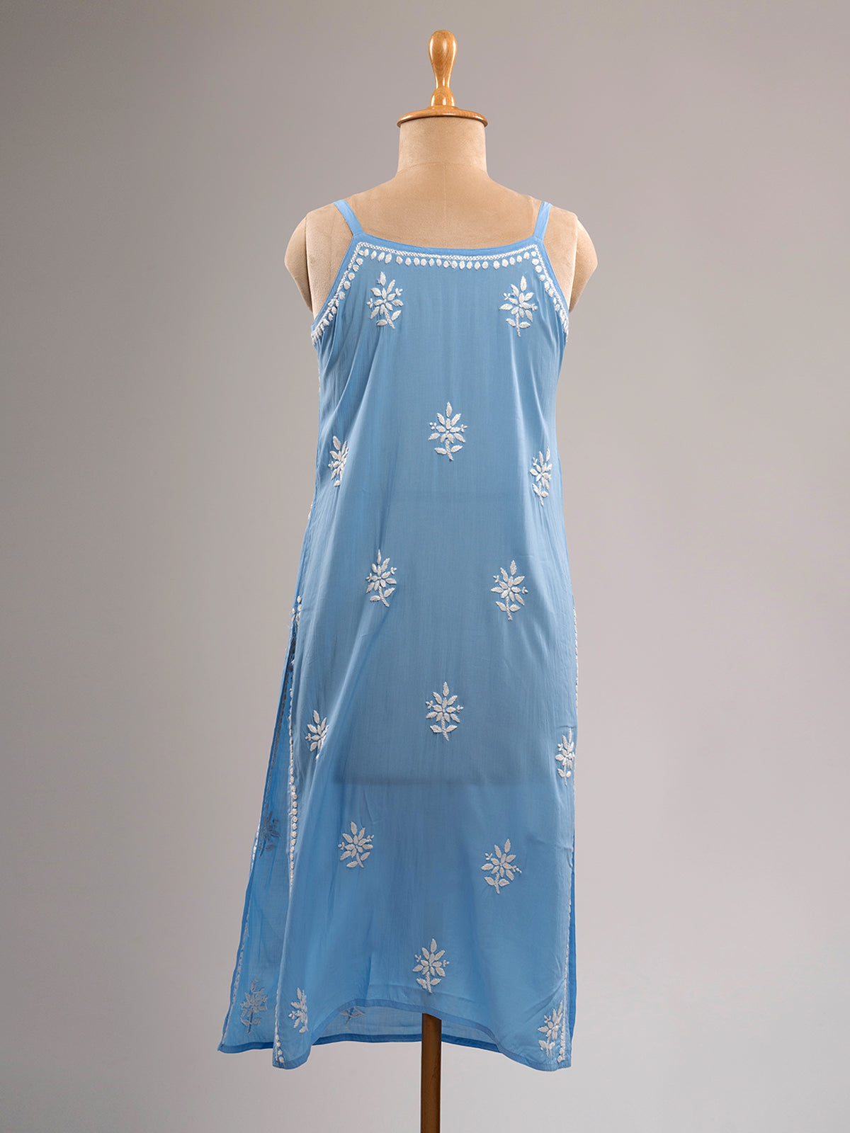 Chikankari Spaghetti Kurti