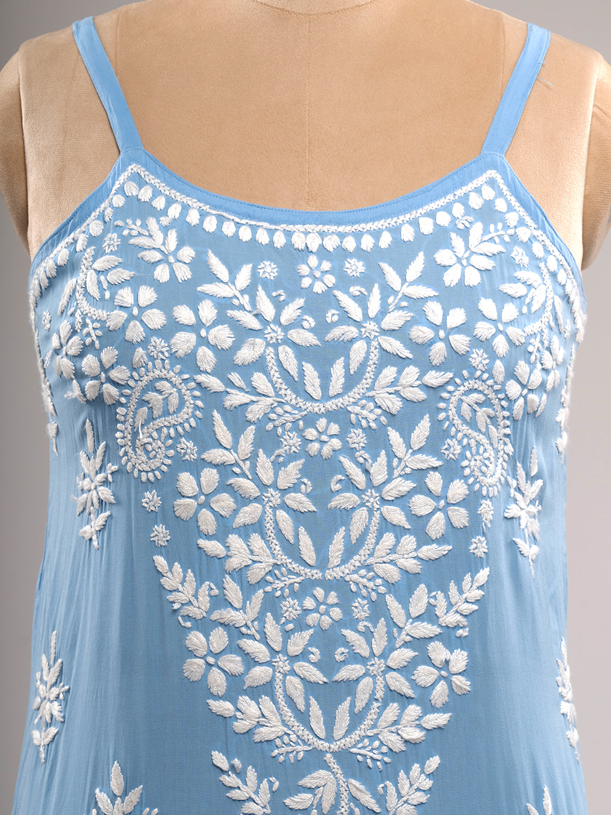Chikankari Spaghetti Kurti