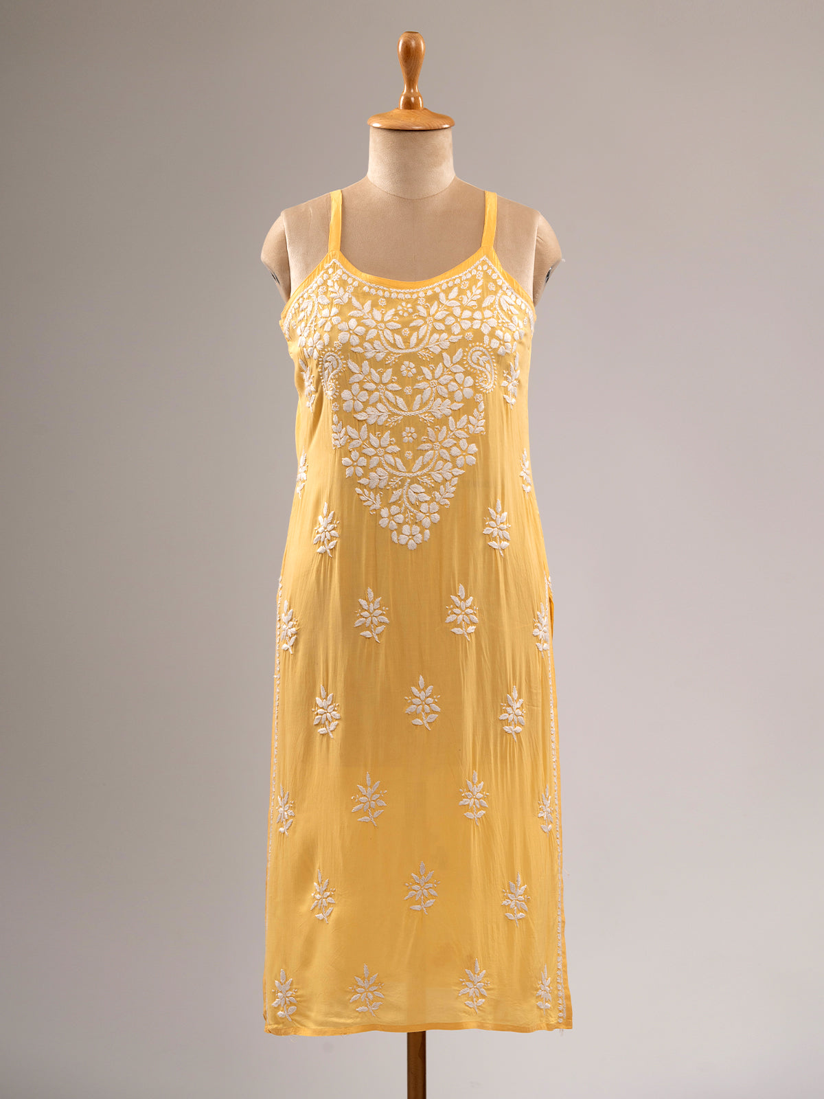 Chikankari Spaghetti Kurti