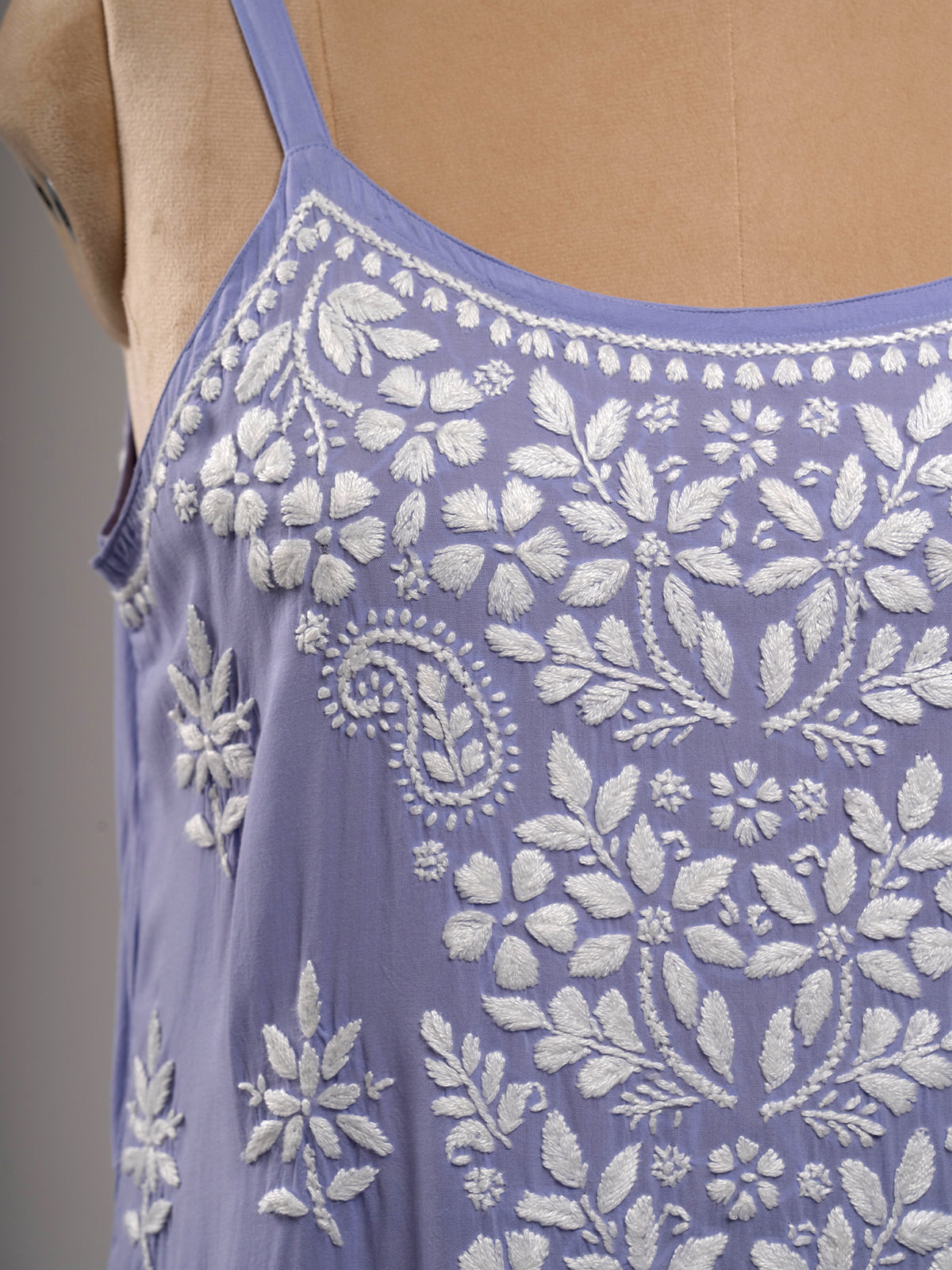 Chikankari Spaghetti Kurti
