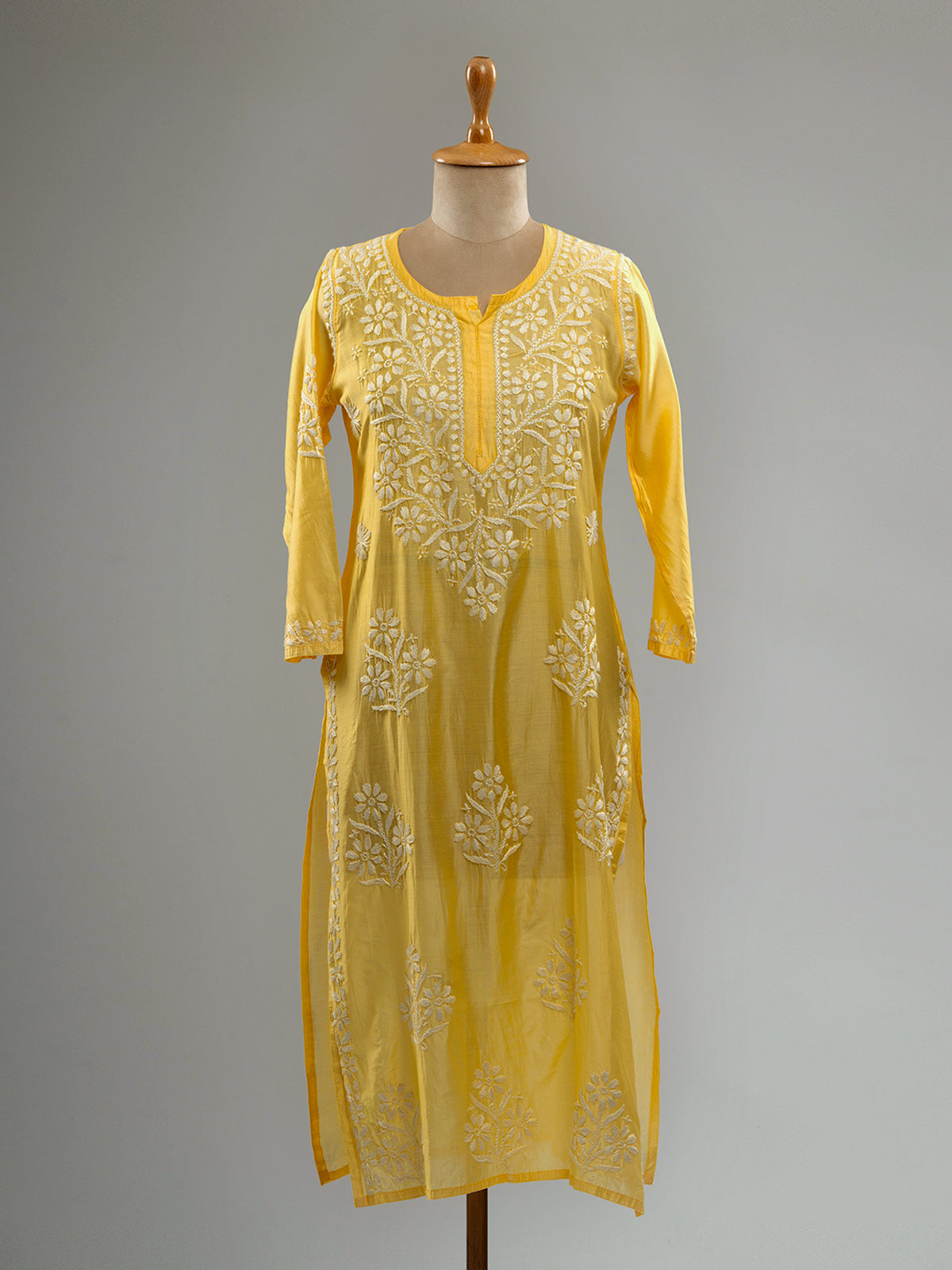 Chanderi Chikankari Kurti